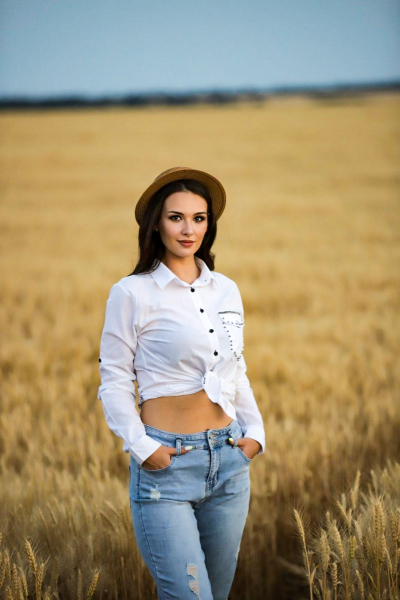 Alina 29 years old Ukraine Zaporizhzhia, Russian bride profile, meetbrides.online