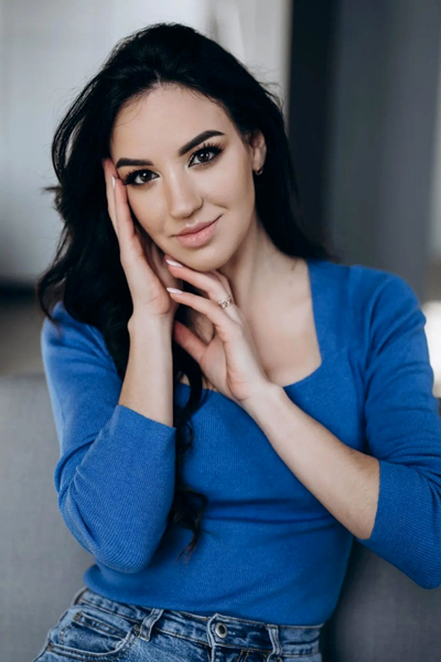 Yuliya 31 years old Ukraine Chernivtsi, Russian bride profile, meetbrides.online