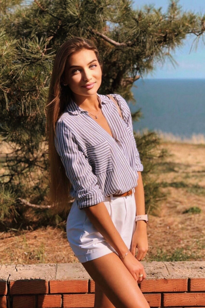 Anastasiya 25 years old Ukraine Mariupol, Russian bride profile, meetbrides.online