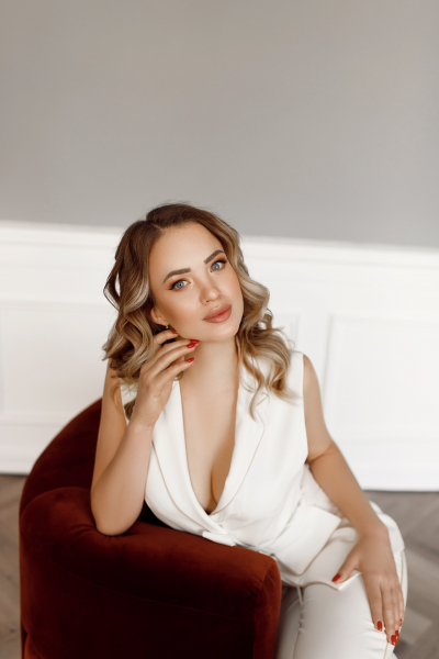 Alina 33 years old Ukraine Dnipro, Russian bride profile, meetbrides.online