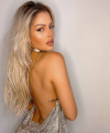 profile of Russian mail order brides Thays Leite