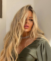 profile of Russian mail order brides Thays Leite