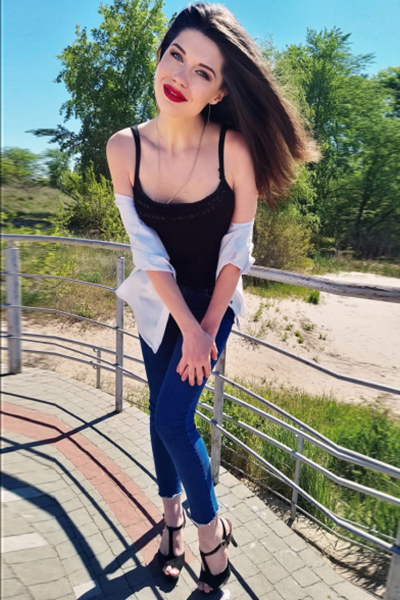 Mariia 30 years old Ukraine Kremenchuk, Russian bride profile, meetbrides.online