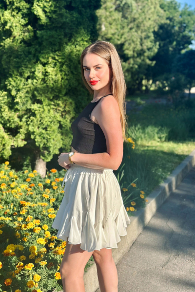 Evgeniya 29 years old Ukraine Kremenchuk, Russian bride profile, meetbrides.online