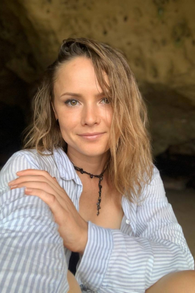 Olga, 39