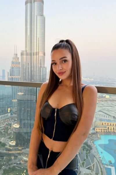 Ekaterina, 24