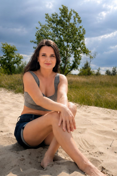 Karina, 34