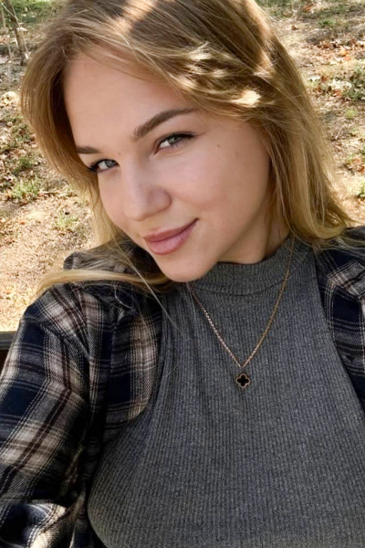 Yana 24 years old Ukraine Mykolaiv, Russian bride profile, meetbrides.online