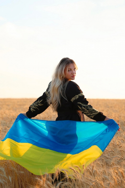 Yana 24 years old Ukraine Mykolaiv, Russian bride profile, meetbrides.online