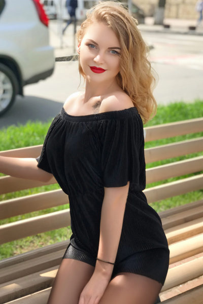 Darya 29 years old Ukraine Khmelnytskyi, Russian bride profile, meetbrides.online