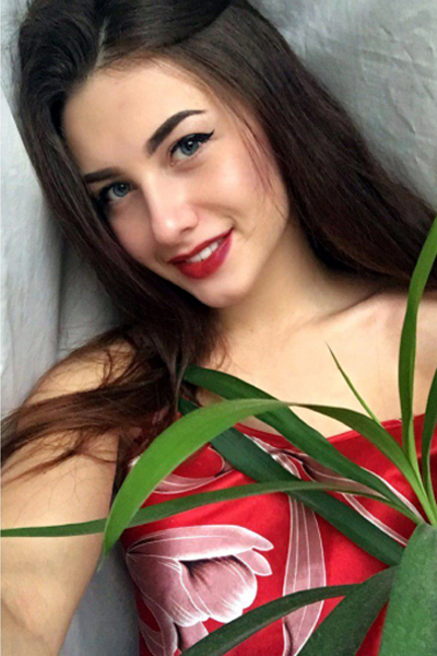 Vlada 26 years old Ukraine Cherkasy, Russian bride profile, meetbrides.online