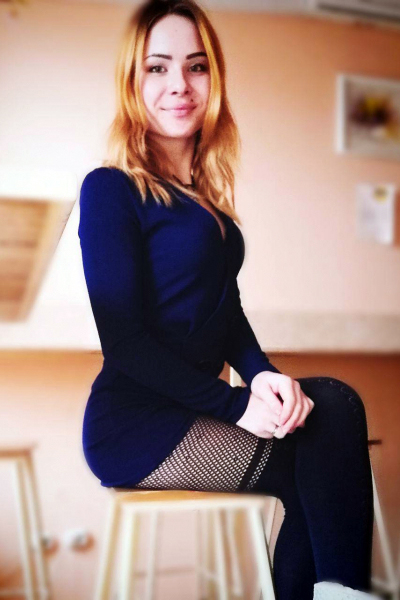 Karina 22 years old Ukraine Dnipro, Russian bride profile, meetbrides.online