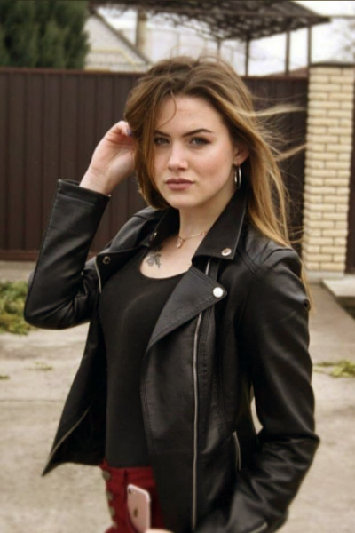 Diana 23 years old Ukraine Mykolaiv, Russian bride profile, meetbrides.online