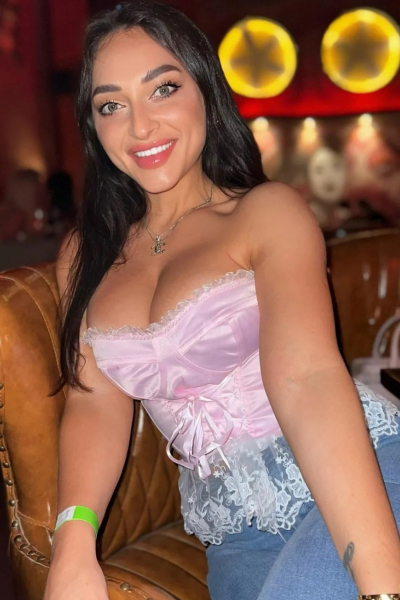 Yuliya 39 years old U.A.E. Dubai, Russian bride profile, meetbrides.online