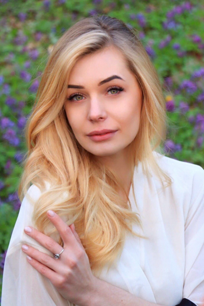 Svetlana 26 years old Ukraine Cherkasy, Russian bride profile, meetbrides.online