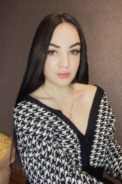 Yuliya 26 years old Ukraine Cherkasy, Russian bride profile, meetbrides.online